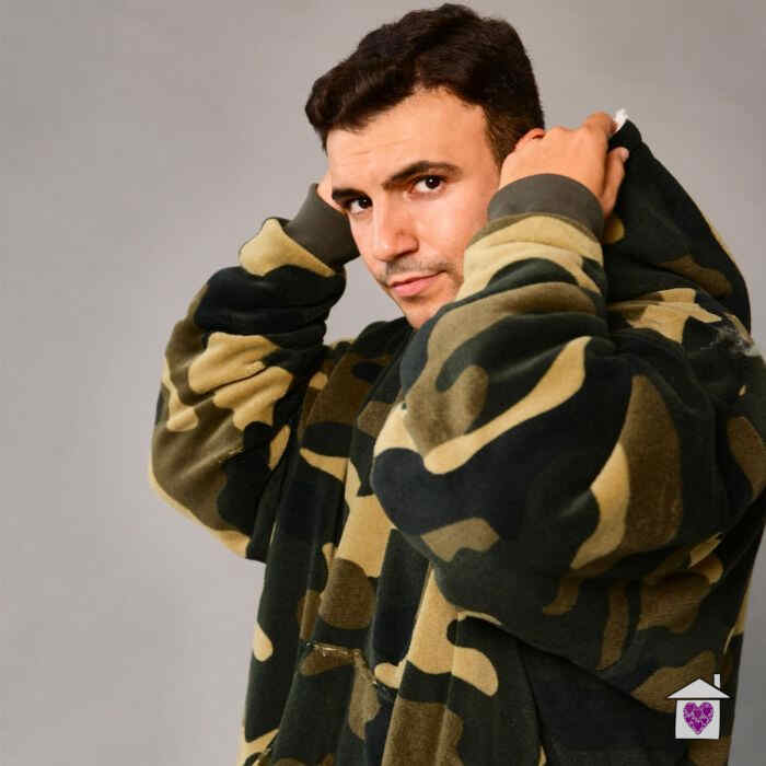 Patterned Hooded Blanket - Image 17