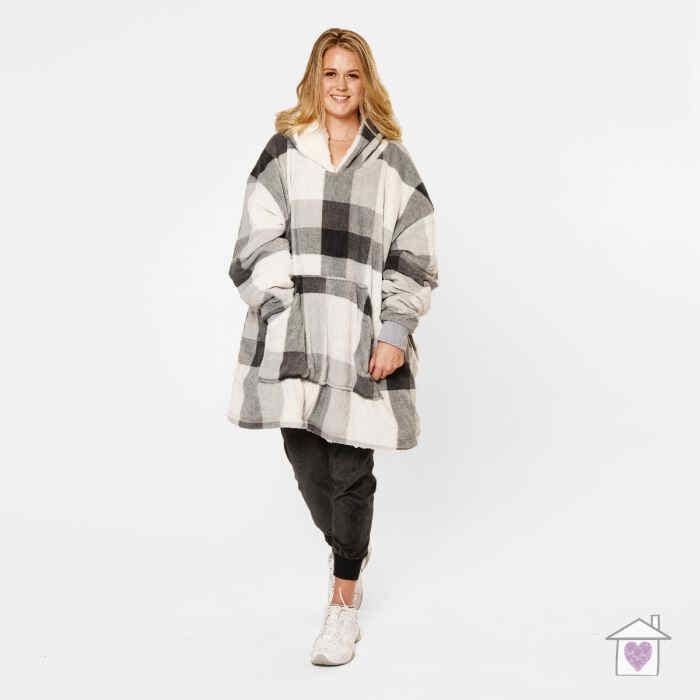 Patterned Hooded Blanket - Image 11