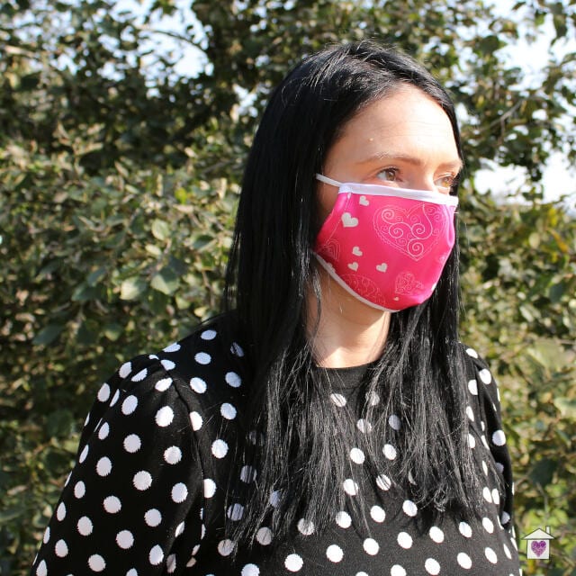 Reusable Fashion Face Mask - Pink Hearts (Adult) - Image 3