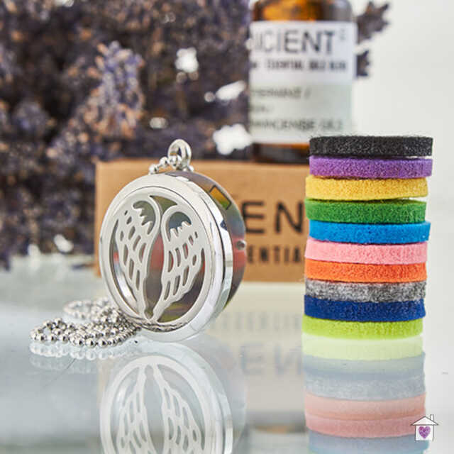 Aromatherapy Necklace - Angel Wings 30mm - Image 3