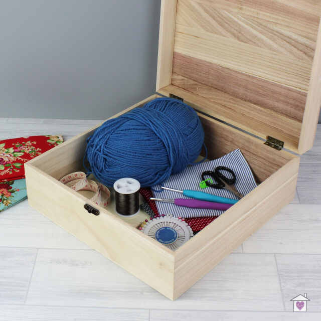 Personalised Floral Large Wooden Keepsake Box - Image 7