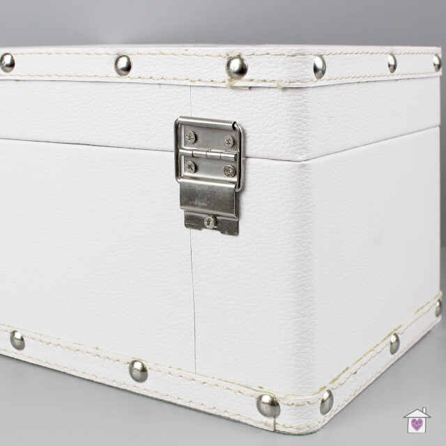 Personalised Hessian Friends White Leatherette Keepsake Box - Image 6