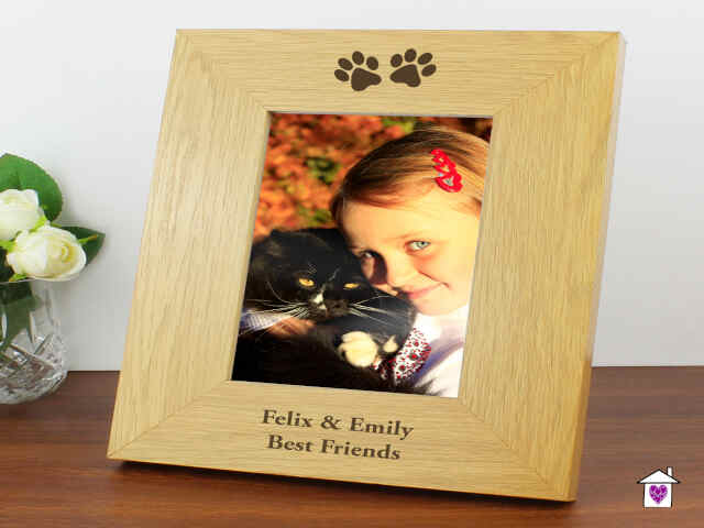 Personalised Oak Finish 4x6 Paw Prints Photo Frame - Image 2