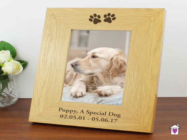 Personalised Oak Finish 4x6 Paw Prints Photo Frame - Image 3